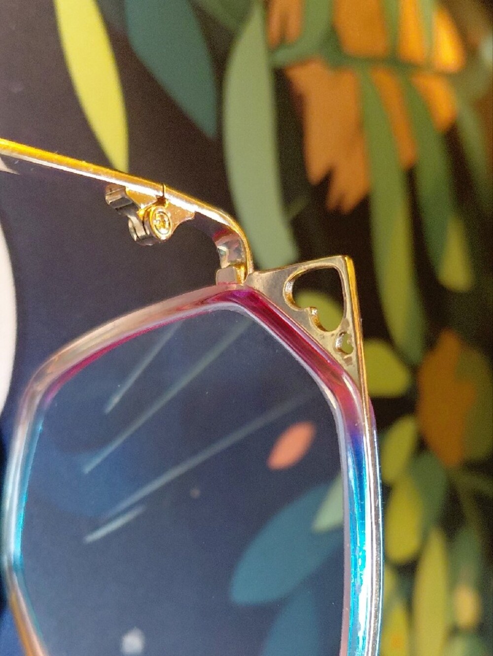 Colorful Gradient Metal Frame Reading Glasses - Picture 8 of 10